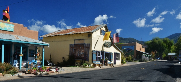 buildings in Arroyo Seco